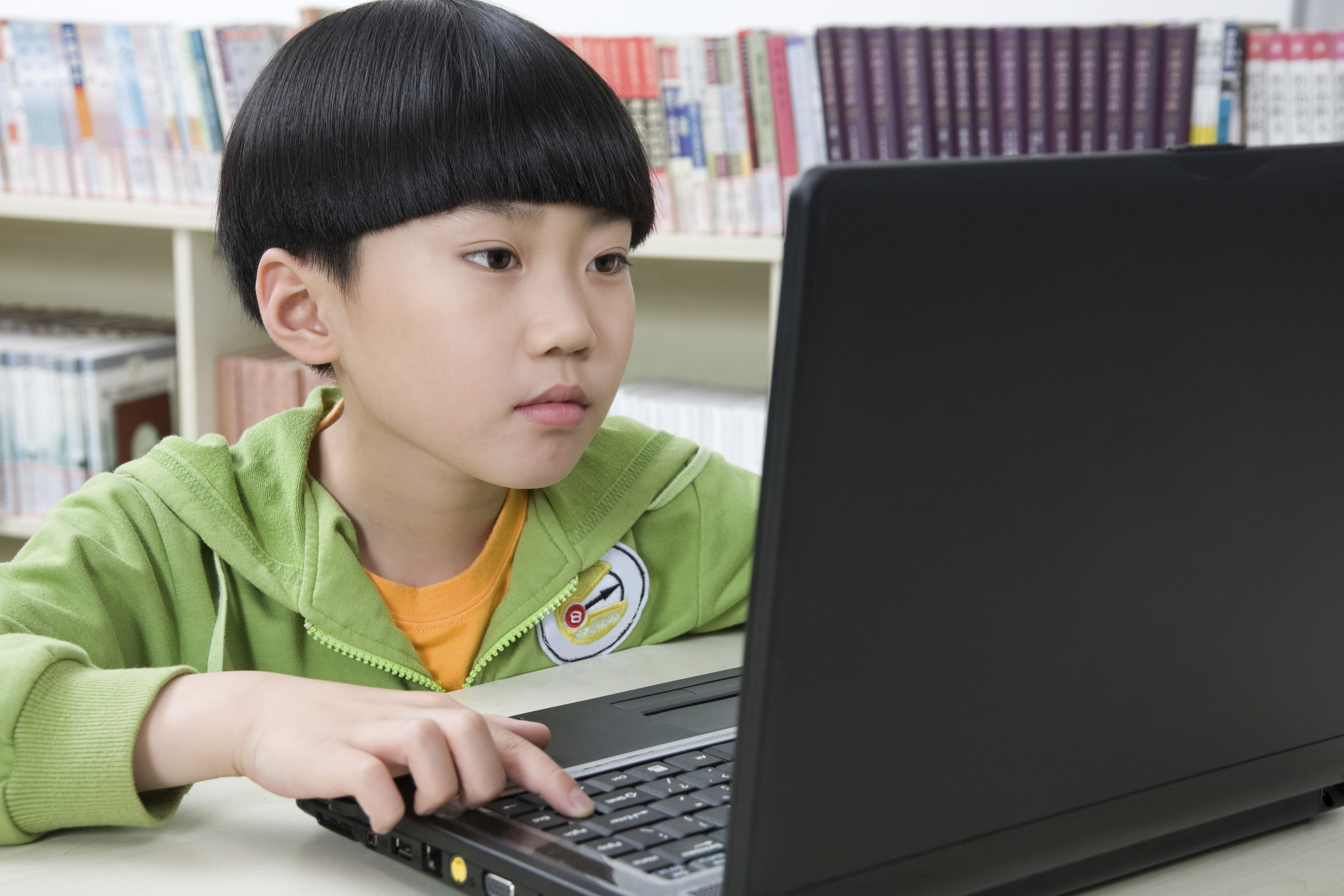  child at computer